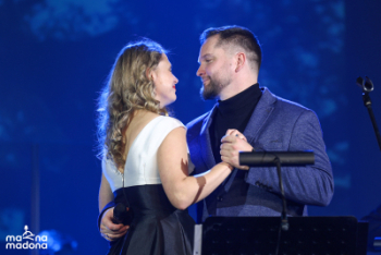 PIE AIVIEKSTES. Elgas Igenbergas un Jāņa Gavara dziesmu cikla pirmatskaņojums